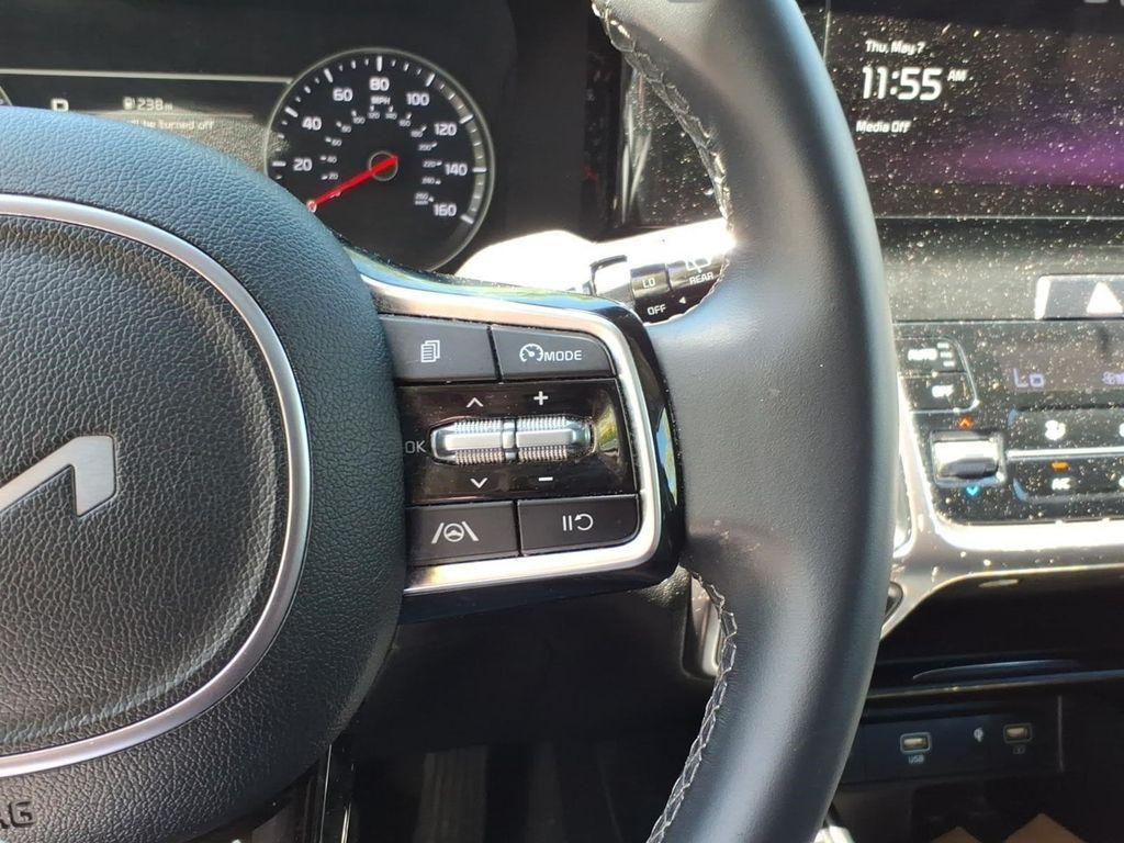 used 2023 Kia Sorento car, priced at $26,994