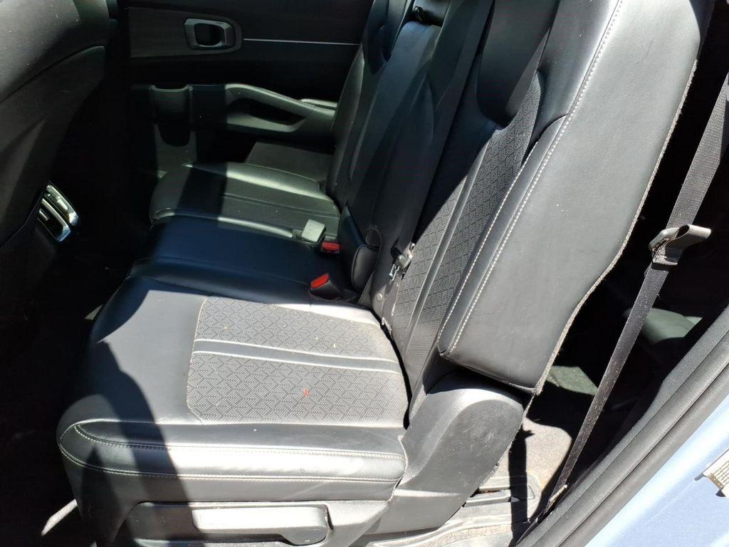 used 2023 Kia Sorento car, priced at $26,994