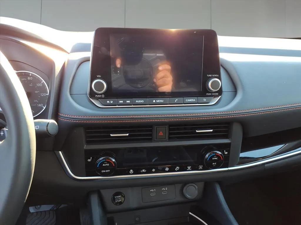 used 2025 Nissan Rogue car, priced at $27,995