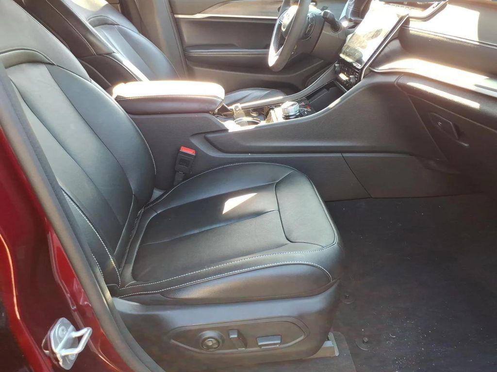 used 2023 Jeep Grand Cherokee car, priced at $26,995