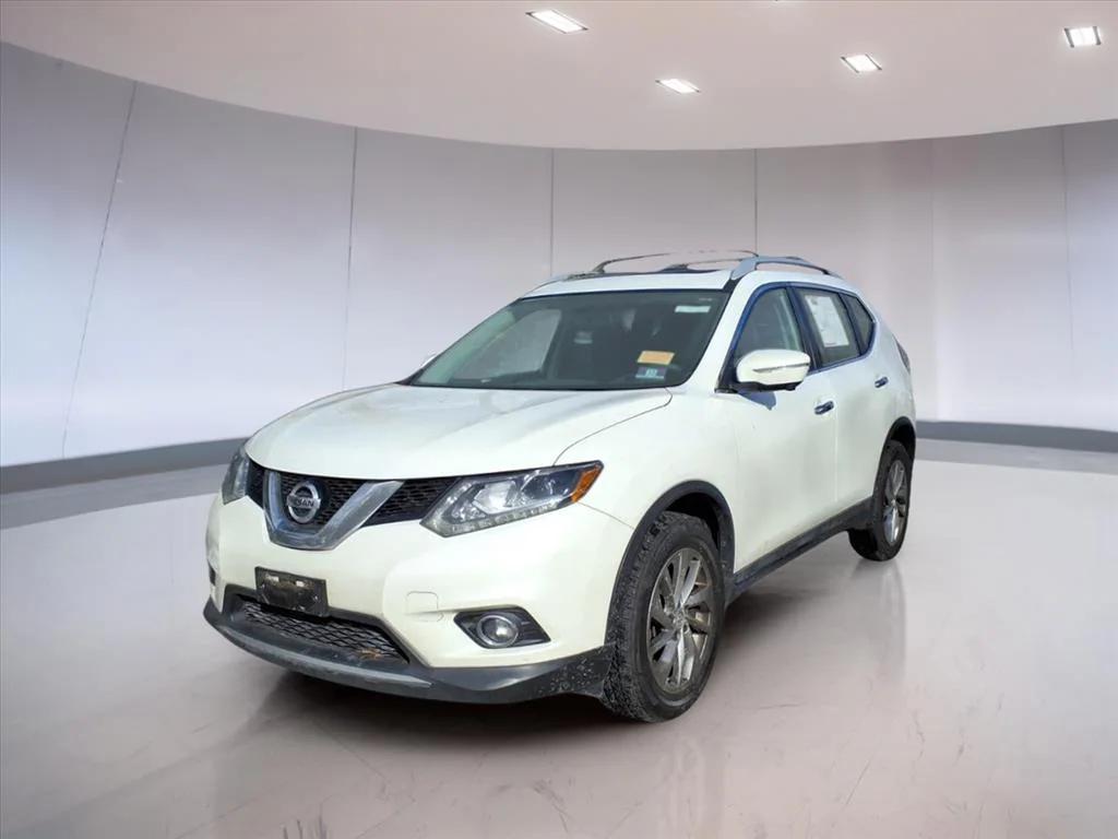 used 2015 Nissan Rogue car, priced at $13,995