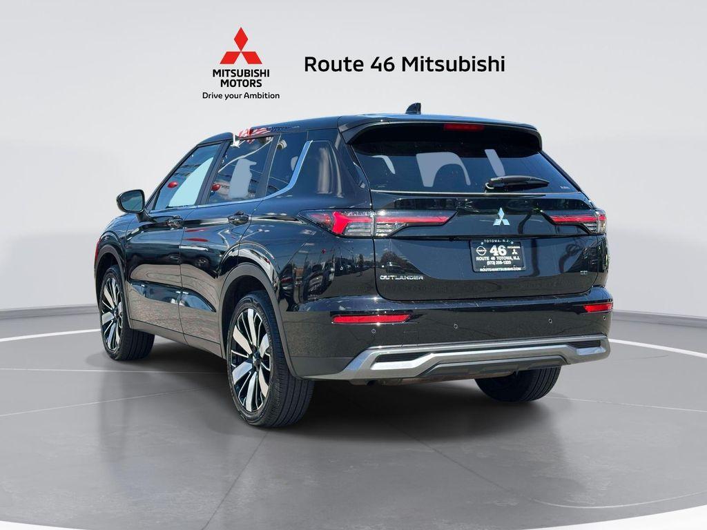 used 2025 Mitsubishi Outlander car, priced at $24,994