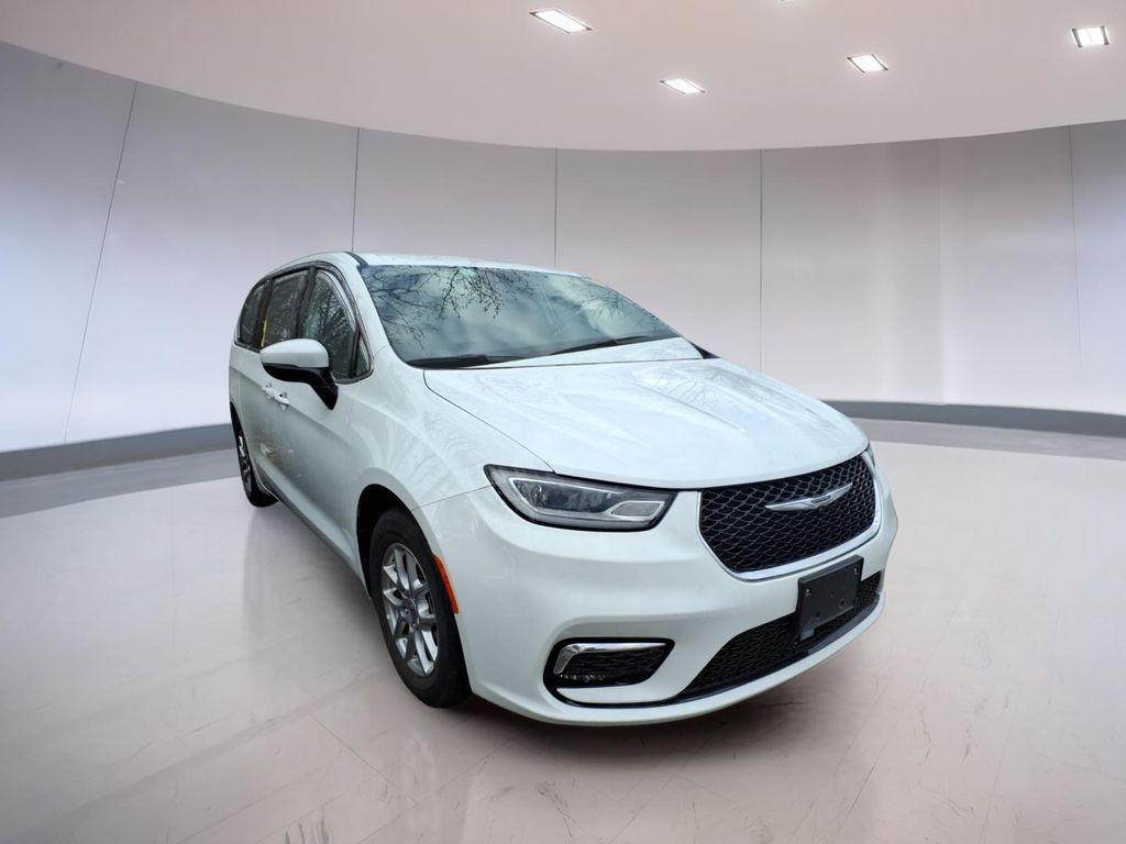 used 2023 Chrysler Pacifica car, priced at $23,994