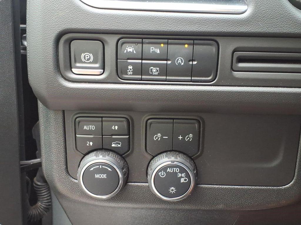 used 2024 Chevrolet Tahoe car, priced at $54,994