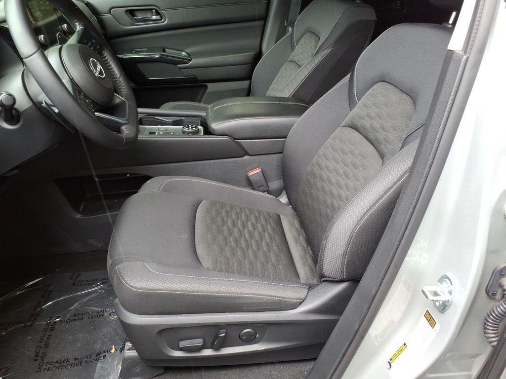 used 2024 Nissan Pathfinder car, priced at $28,994