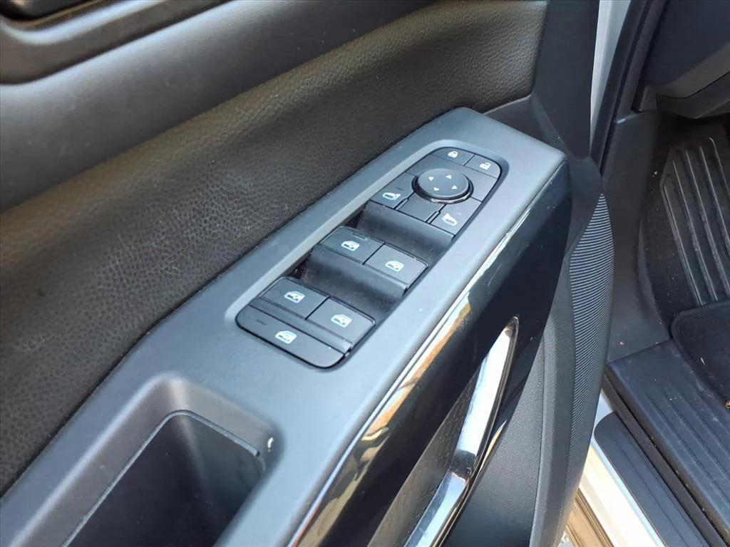 used 2023 Nissan Pathfinder car, priced at $23,995