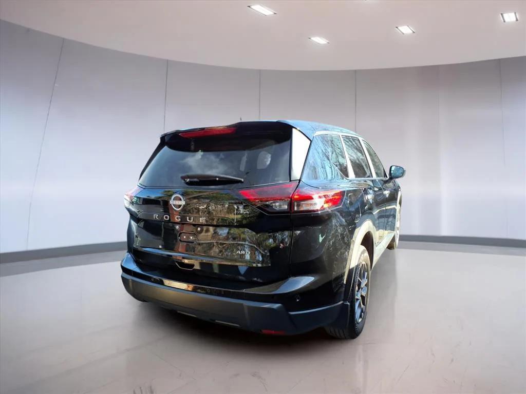 used 2025 Nissan Rogue car, priced at $23,995
