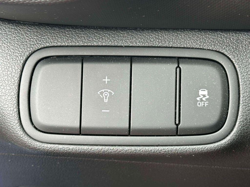 used 2025 Hyundai Venue car, priced at $17,994