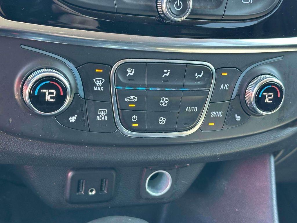 used 2021 Chevrolet Traverse car, priced at $17,994