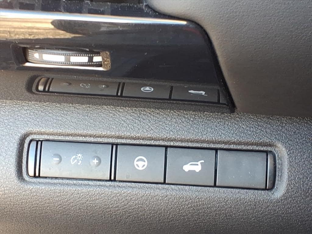 used 2025 Nissan Pathfinder car, priced at $27,995