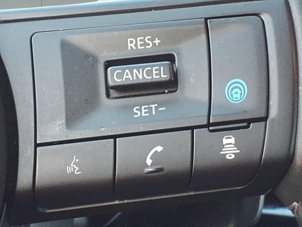 used 2025 Nissan Pathfinder car, priced at $27,995