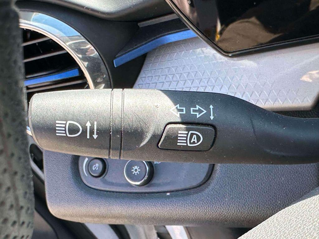 used 2025 Chevrolet Trax car, priced at $17,994