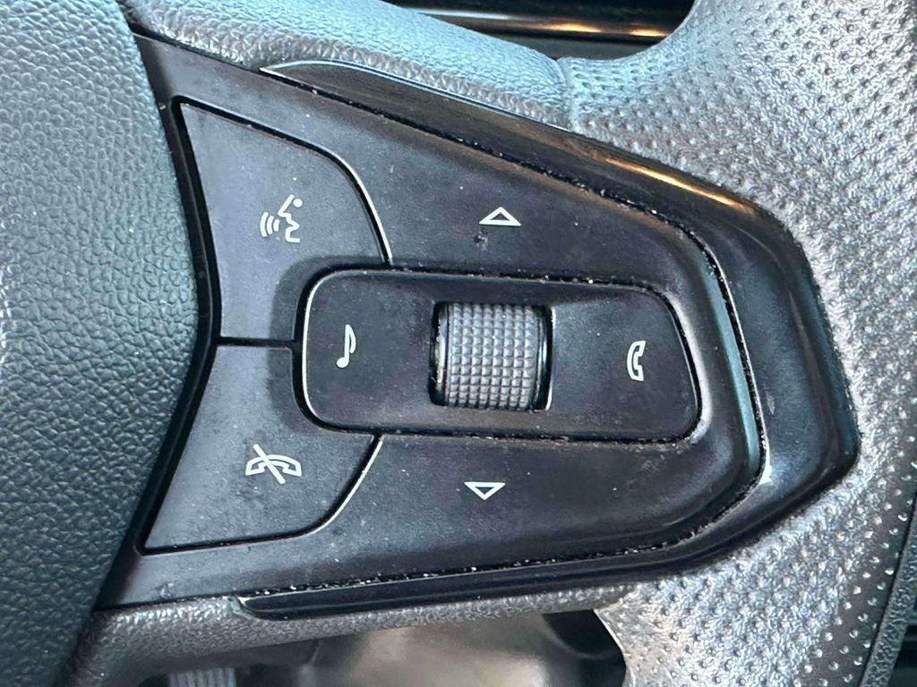 used 2025 Chevrolet TrailBlazer car, priced at $19,994