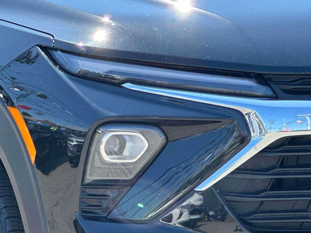 used 2025 Chevrolet TrailBlazer car, priced at $19,994