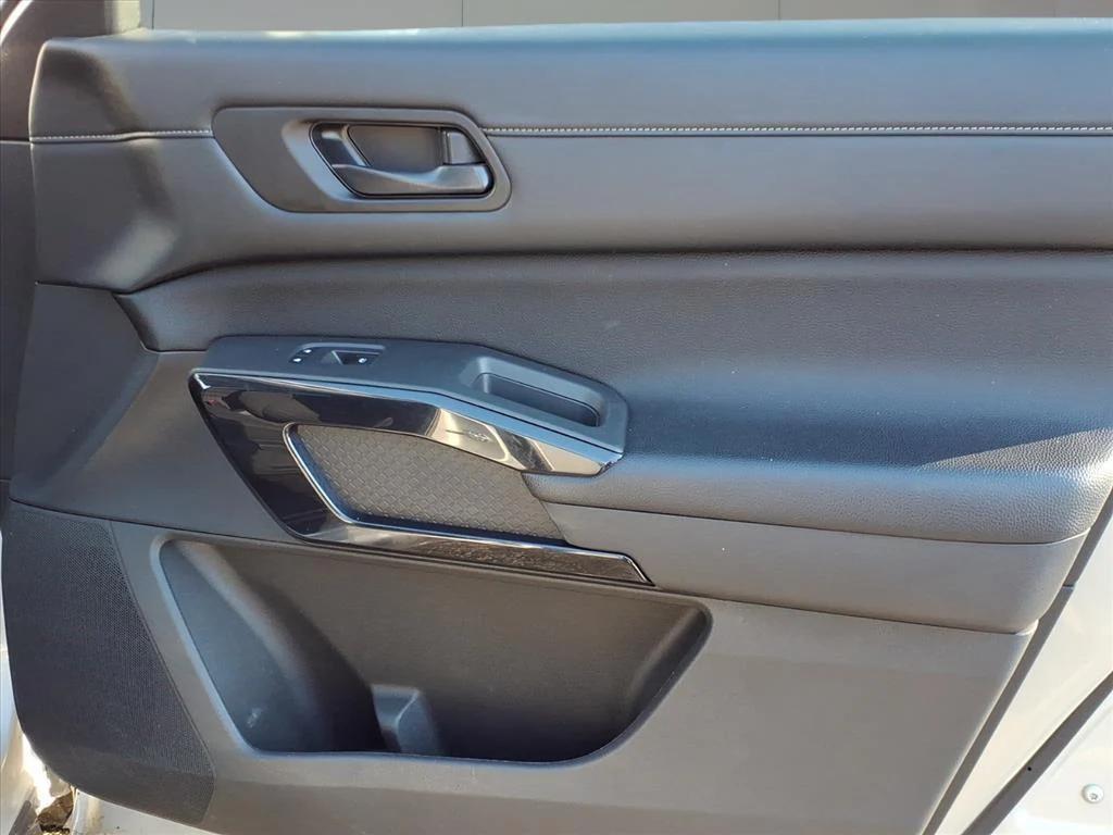 used 2025 Nissan Pathfinder car, priced at $25,995