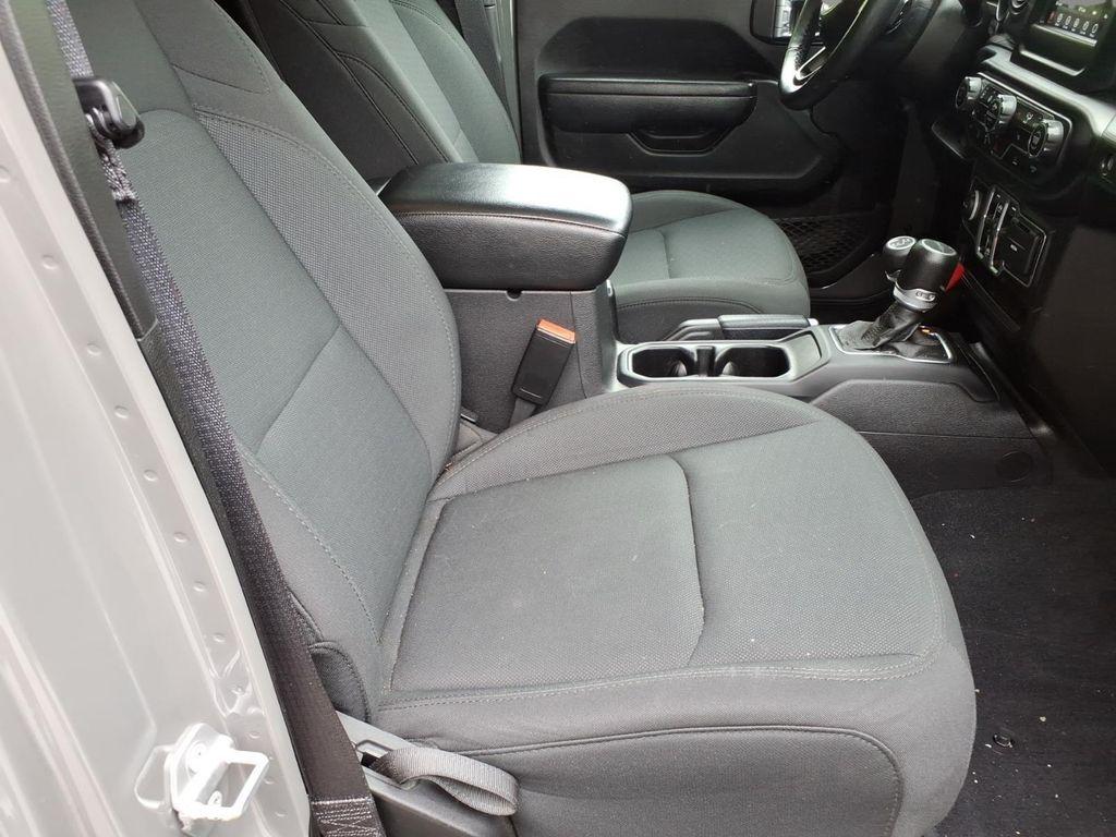 used 2022 Jeep Gladiator car, priced at $28,994