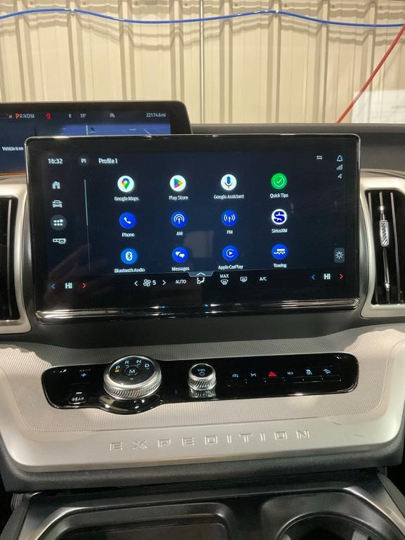 used 2025 Ford Expedition car, priced at $54,990