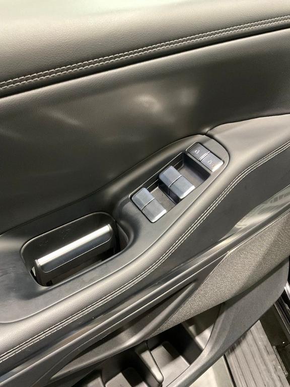 used 2025 Lincoln Navigator car, priced at $86,490