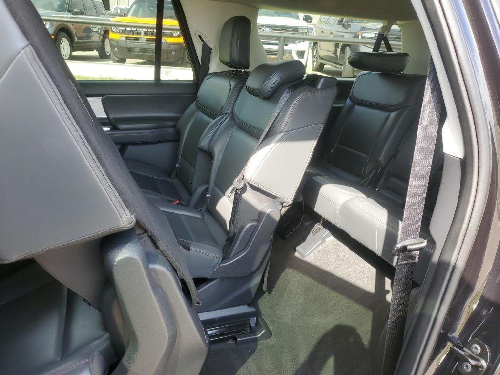 used 2025 Ford Expedition Max car, priced at $58,920