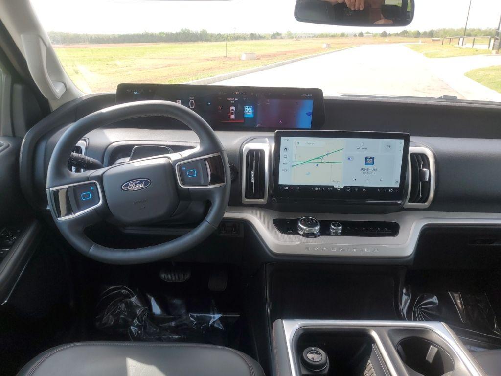 used 2025 Ford Expedition Max car, priced at $58,920