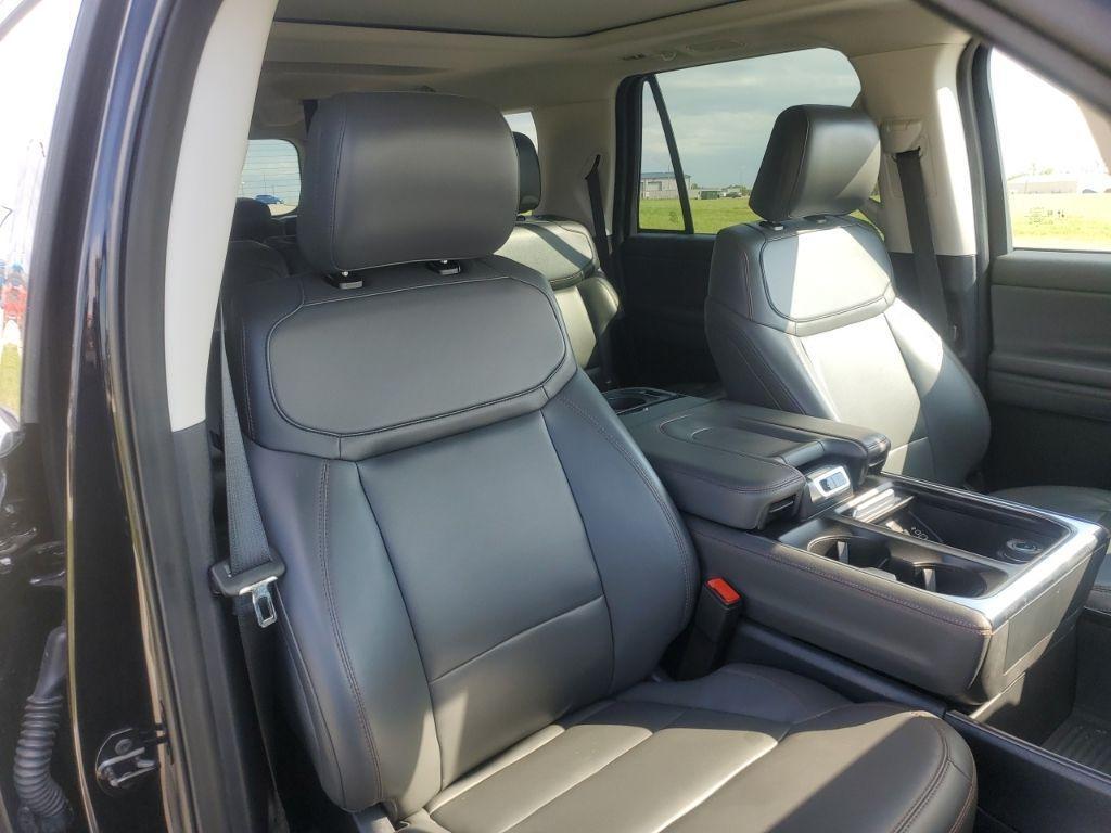 used 2025 Ford Expedition Max car, priced at $58,920