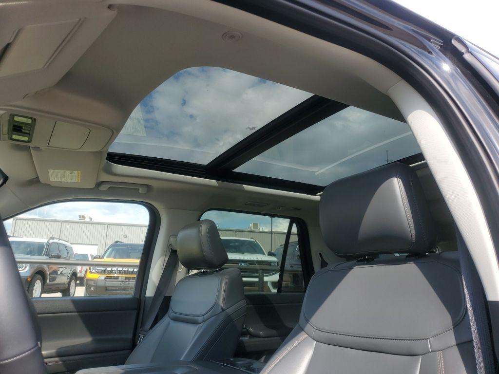 used 2025 Ford Expedition Max car, priced at $58,920