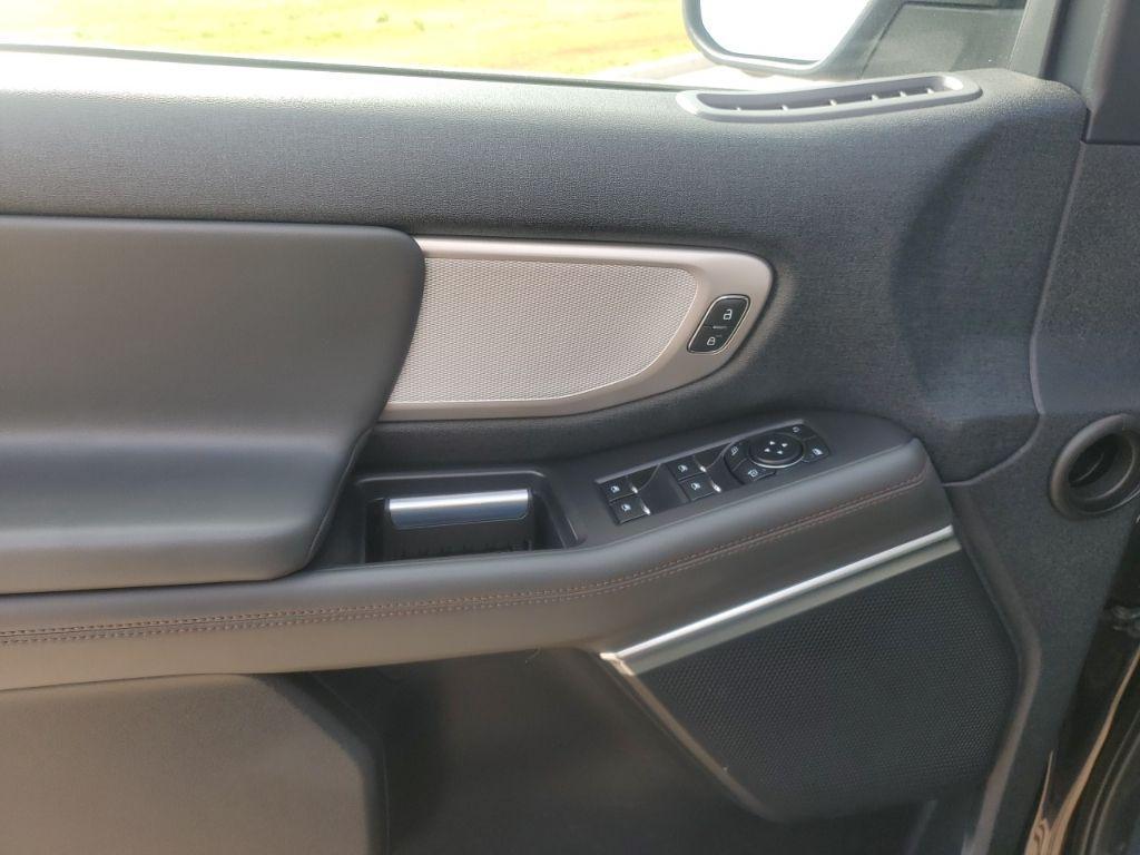 used 2025 Ford Expedition Max car, priced at $58,920