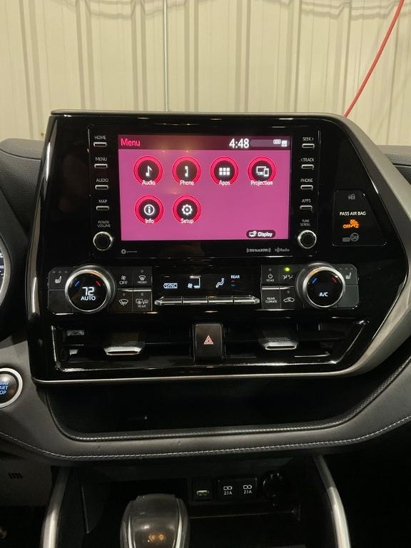 used 2021 Toyota Highlander car, priced at $26,490