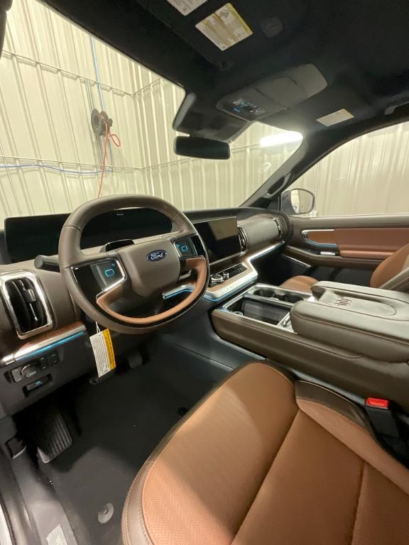 new 2025 Ford Expedition car, priced at $79,998