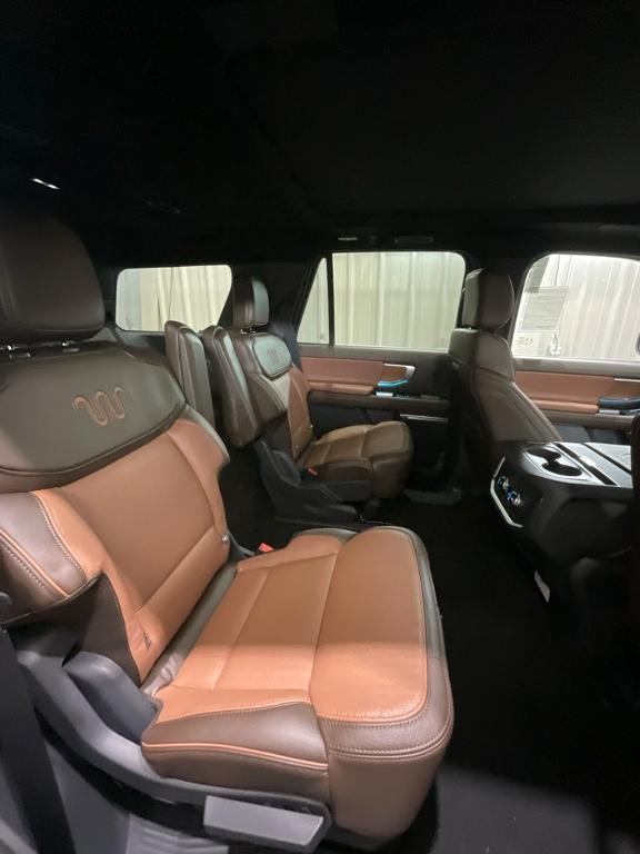 new 2025 Ford Expedition car, priced at $79,998