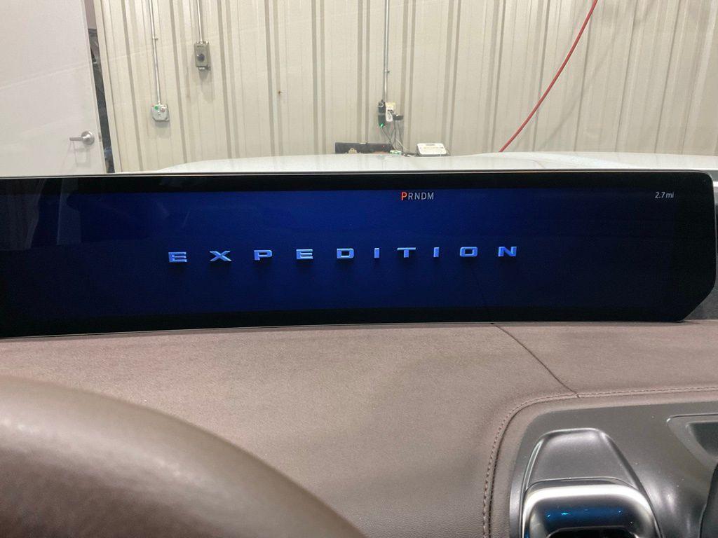 new 2025 Ford Expedition car, priced at $82,998
