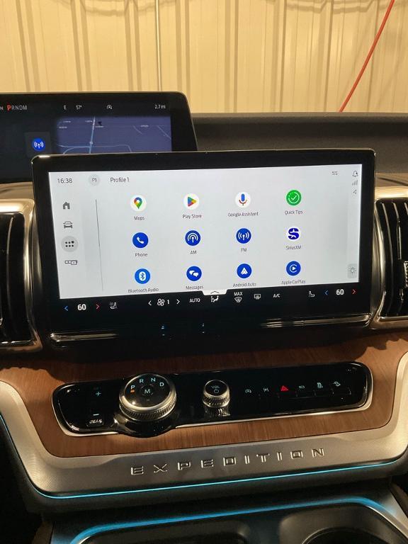 new 2025 Ford Expedition car, priced at $79,998