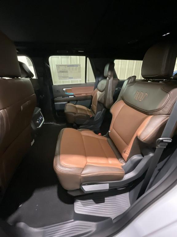 new 2025 Ford Expedition car, priced at $79,998