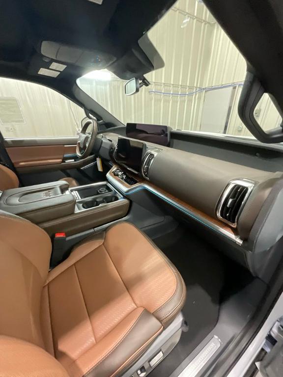 new 2025 Ford Expedition car, priced at $82,998