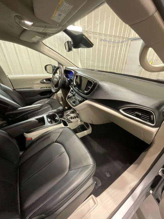 used 2024 Chrysler Pacifica car, priced at $28,455