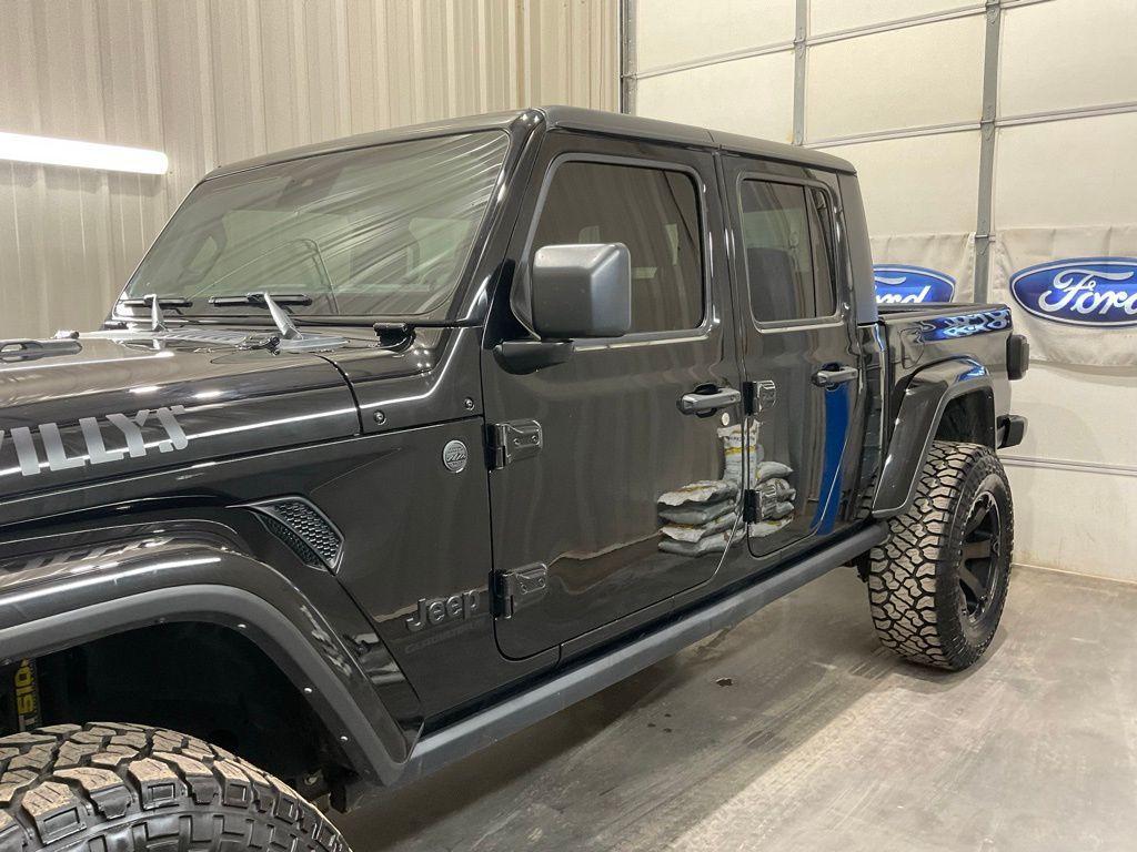 used 2024 Jeep Gladiator car, priced at $34,990