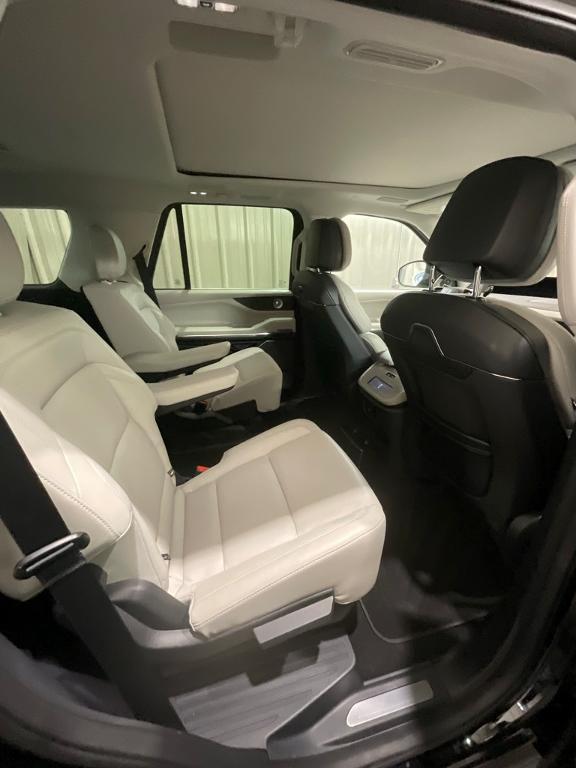 used 2025 Lincoln Navigator car, priced at $88,490