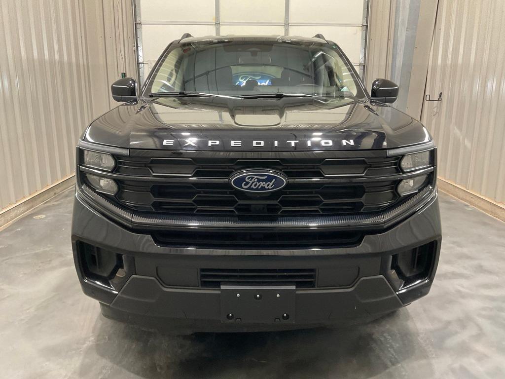 used 2025 Ford Expedition car, priced at $49,980