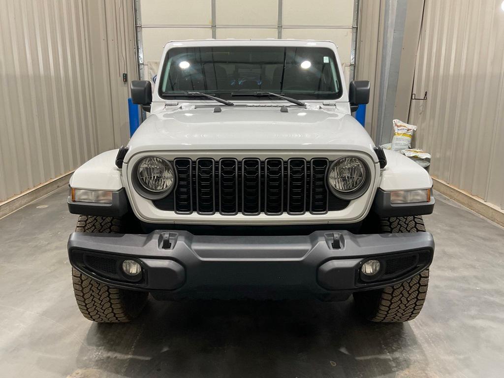 used 2024 Jeep Gladiator car, priced at $33,490