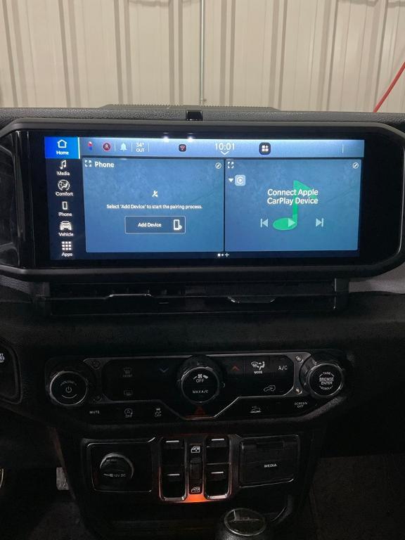 used 2024 Jeep Gladiator car, priced at $33,490