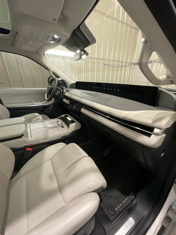 used 2025 Lincoln Navigator car, priced at $82,940