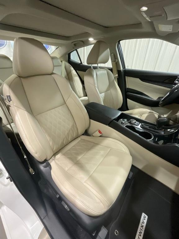 used 2023 Nissan Maxima car, priced at $34,980