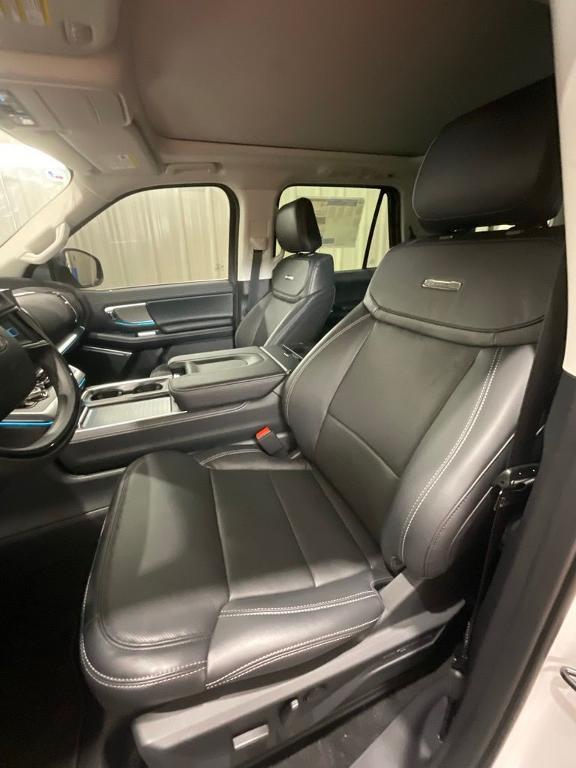 new 2025 Ford Expedition Max car, priced at $73,995