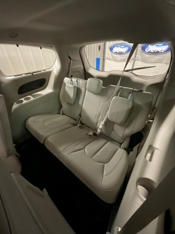 used 2021 Chrysler Pacifica Hybrid car, priced at $20,490