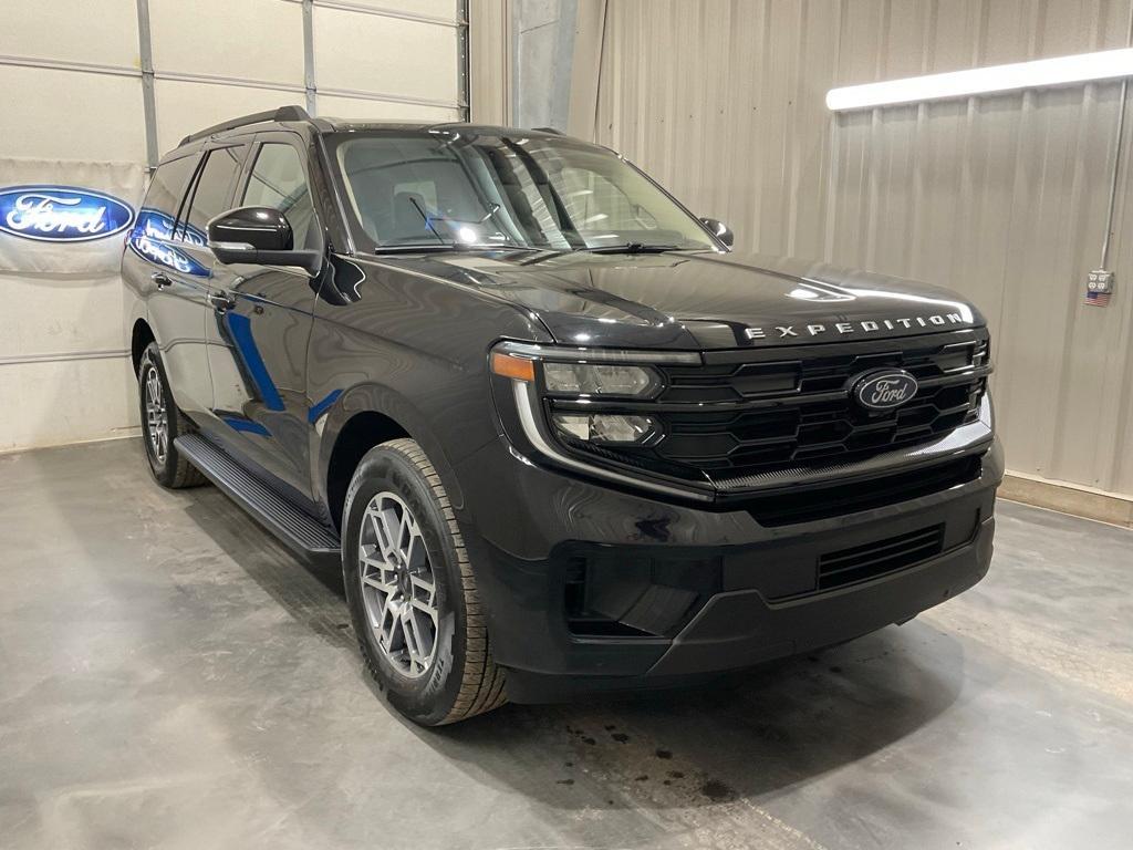 used 2025 Ford Expedition car, priced at $52,990