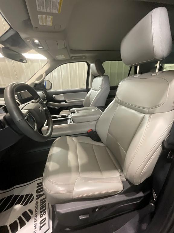 used 2025 Ford Expedition car, priced at $52,990