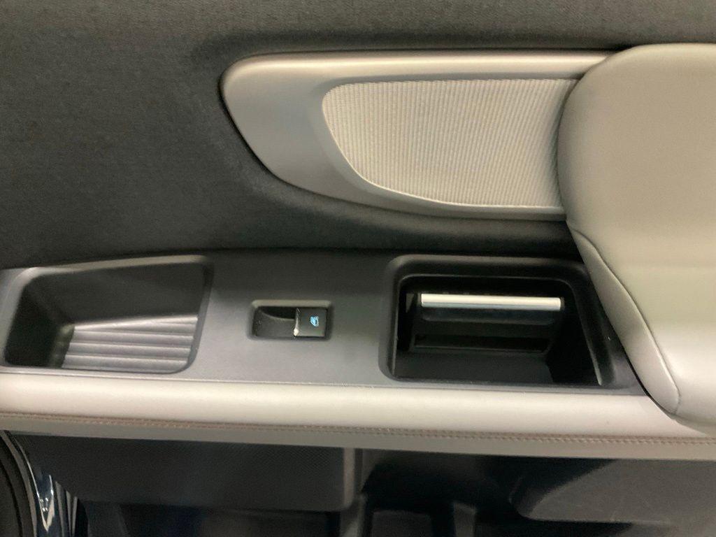 used 2025 Ford Expedition car, priced at $50,799
