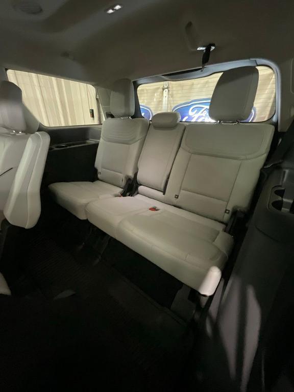 used 2025 Ford Expedition car, priced at $76,490