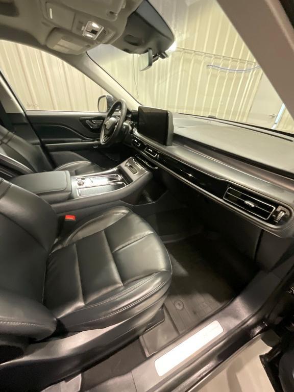 used 2025 Lincoln Aviator car, priced at $47,490