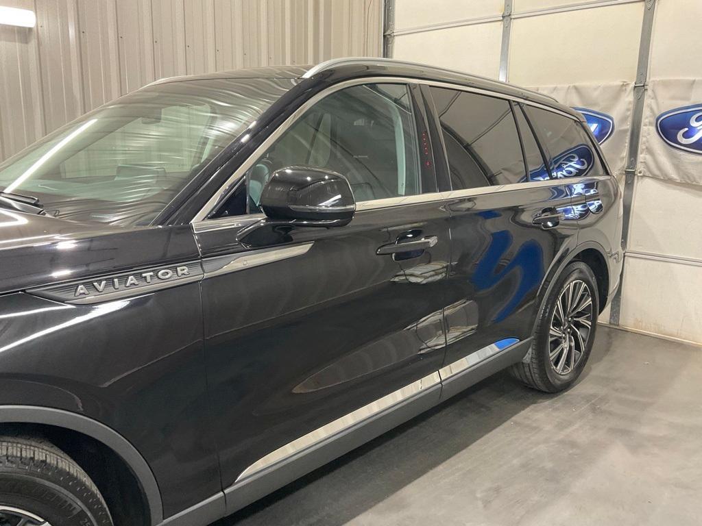 used 2025 Lincoln Aviator car, priced at $47,490